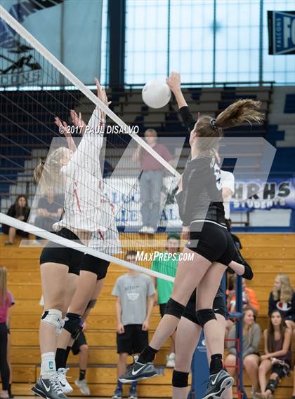 Thumbnail 2 in Regis Jesuit @ Highlands Ranch photogallery.
