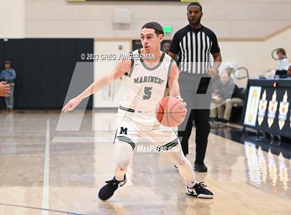 Thumbnail 3 in Oakland Tech vs. Moreau Catholic photogallery.