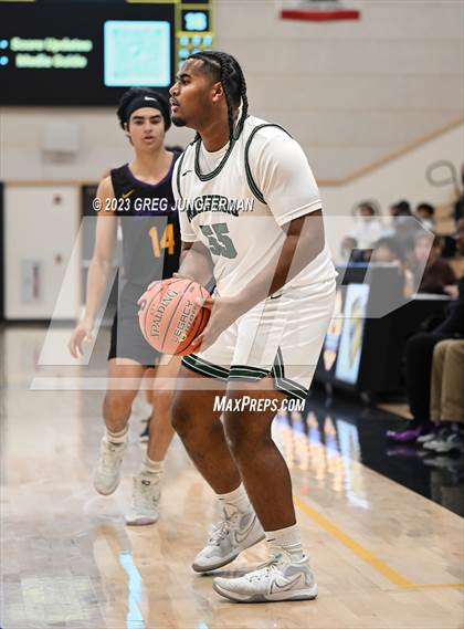 Thumbnail 2 in Oakland Tech vs. Moreau Catholic photogallery.