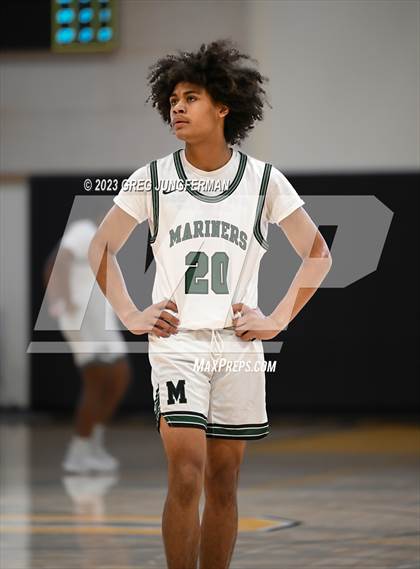 Thumbnail 3 in Oakland Tech vs. Moreau Catholic photogallery.