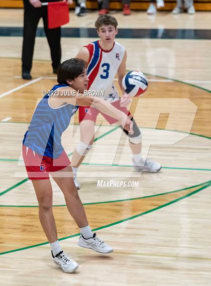 Thumbnail 1 in Roncalli @ Cathedral photogallery.