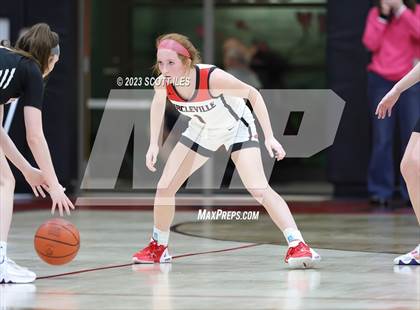 Thumbnail 1 in Waverly vs Circleville (OHSAA D2 Sectional Final) photogallery.
