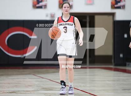 Thumbnail 2 in Waverly vs Circleville (OHSAA D2 Sectional Final) photogallery.