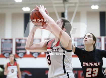 Thumbnail 3 in Waverly vs Circleville (OHSAA D2 Sectional Final) photogallery.