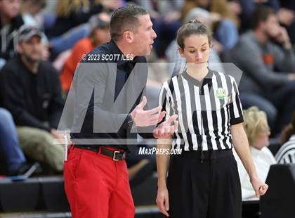 Thumbnail 1 in Waverly vs Circleville (OHSAA D2 Sectional Final) photogallery.
