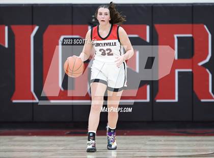 Thumbnail 1 in Waverly vs Circleville (OHSAA D2 Sectional Final) photogallery.