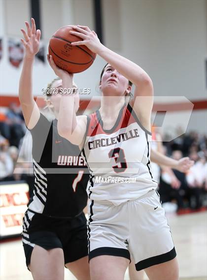Thumbnail 1 in Waverly vs Circleville (OHSAA D2 Sectional Final) photogallery.