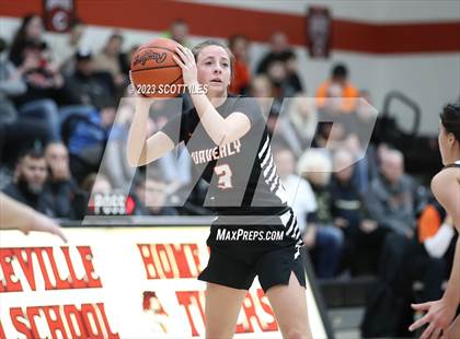 Thumbnail 1 in Waverly vs Circleville (OHSAA D2 Sectional Final) photogallery.