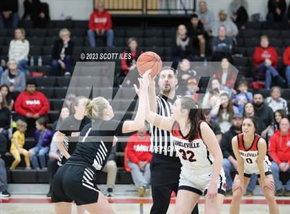 Thumbnail 1 in Waverly vs Circleville (OHSAA D2 Sectional Final) photogallery.