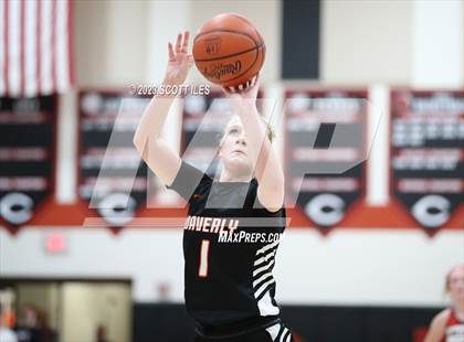 Thumbnail 2 in Waverly vs Circleville (OHSAA D2 Sectional Final) photogallery.