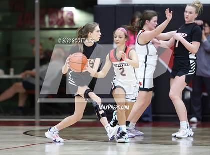Thumbnail 1 in Waverly vs Circleville (OHSAA D2 Sectional Final) photogallery.