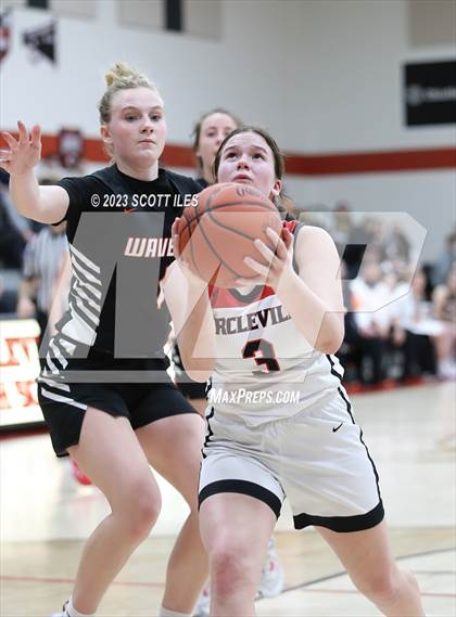 Thumbnail 3 in Waverly vs Circleville (OHSAA D2 Sectional Final) photogallery.