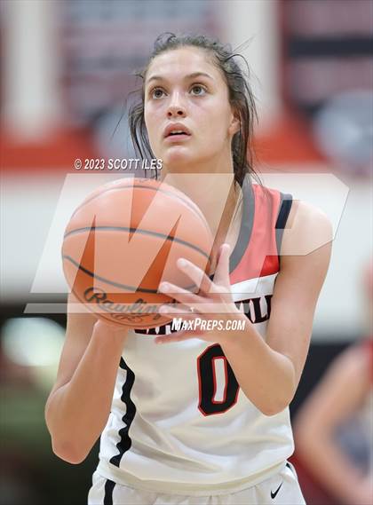 Thumbnail 3 in Waverly vs Circleville (OHSAA D2 Sectional Final) photogallery.