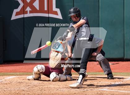 Thumbnail 1 in Hallettsville vs. Grandview (UIL 3A Softball Semifinal) photogallery.