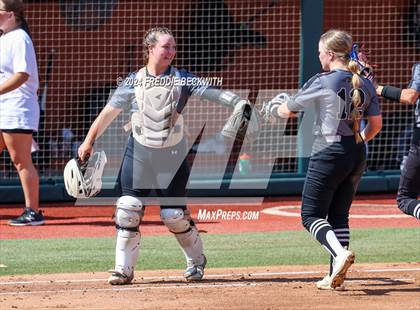 Thumbnail 3 in Hallettsville vs. Grandview (UIL 3A Softball Semifinal) photogallery.
