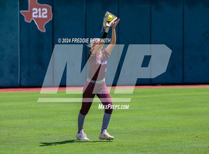 Thumbnail 2 in Hallettsville vs. Grandview (UIL 3A Softball Semifinal) photogallery.