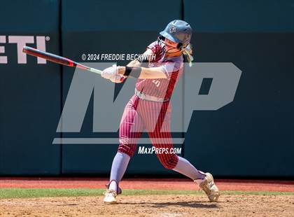 Thumbnail 2 in Hallettsville vs. Grandview (UIL 3A Softball Semifinal) photogallery.