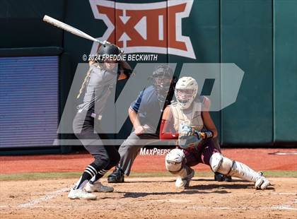 Thumbnail 2 in Hallettsville vs. Grandview (UIL 3A Softball Semifinal) photogallery.