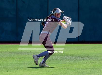 Thumbnail 2 in Hallettsville vs. Grandview (UIL 3A Softball Semifinal) photogallery.