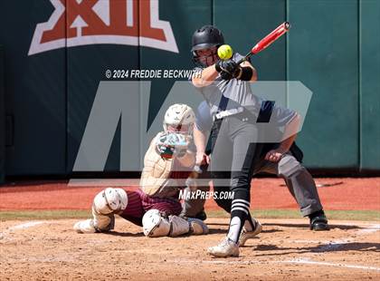 Thumbnail 2 in Hallettsville vs. Grandview (UIL 3A Softball Semifinal) photogallery.