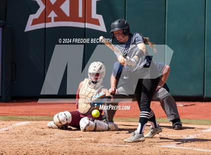 Thumbnail 3 in Hallettsville vs. Grandview (UIL 3A Softball Semifinal) photogallery.