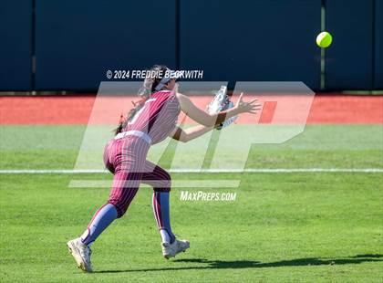 Thumbnail 1 in Hallettsville vs. Grandview (UIL 3A Softball Semifinal) photogallery.