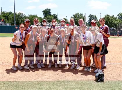 Thumbnail 2 in Hallettsville vs. Grandview (UIL 3A Softball Semifinal) photogallery.