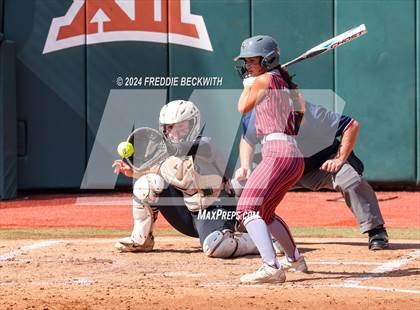 Thumbnail 1 in Hallettsville vs. Grandview (UIL 3A Softball Semifinal) photogallery.