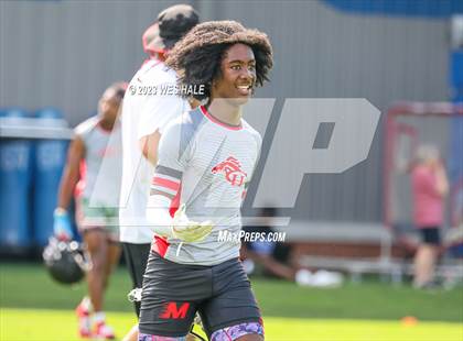 Thumbnail 3 in Melrose vs Center Hill (U of Memphis 7v7) photogallery.