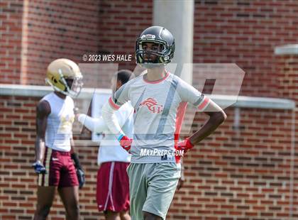 Thumbnail 2 in Melrose vs Center Hill (U of Memphis 7v7) photogallery.