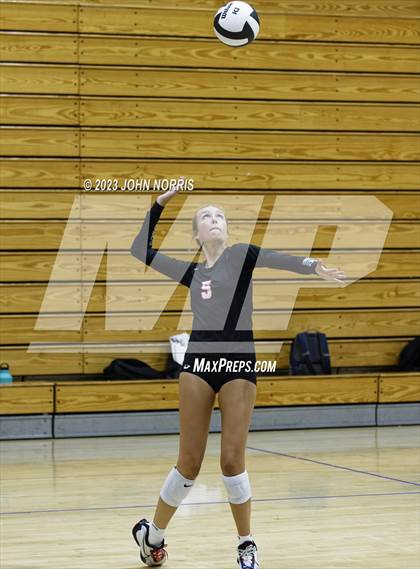 Thumbnail 3 in Leo vs Wapahani (Leo Invite) photogallery.