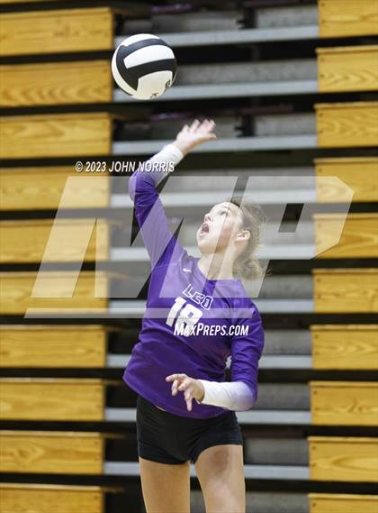 Thumbnail 2 in Leo vs Wapahani (Leo Invite) photogallery.