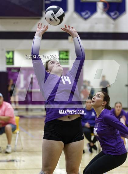 Thumbnail 2 in Leo vs Wapahani (Leo Invite) photogallery.