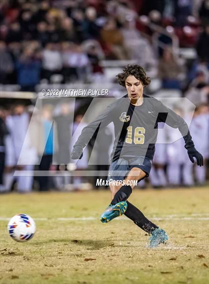 Thumbnail 3 in Owen vs Clinton (NCHSAA 2A Final)(1 of 2 - the Game) photogallery.