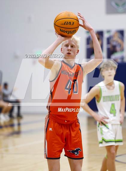 Thumbnail 2 in Mountain Crest @ Ridgeline (Sophomore) photogallery.