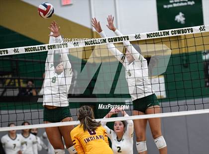 Thumbnail 2 in Harlandale @ McCollum photogallery.