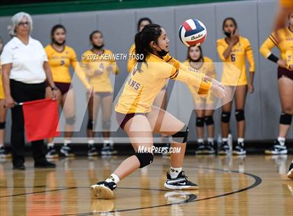 Thumbnail 3 in Harlandale @ McCollum photogallery.