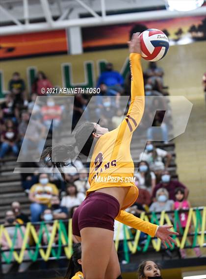 Thumbnail 1 in Harlandale @ McCollum photogallery.