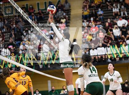 Thumbnail 3 in Harlandale @ McCollum photogallery.