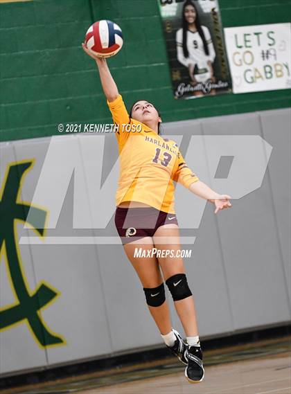 Thumbnail 1 in Harlandale @ McCollum photogallery.