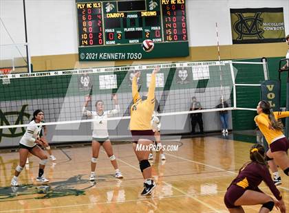 Thumbnail 3 in Harlandale @ McCollum photogallery.