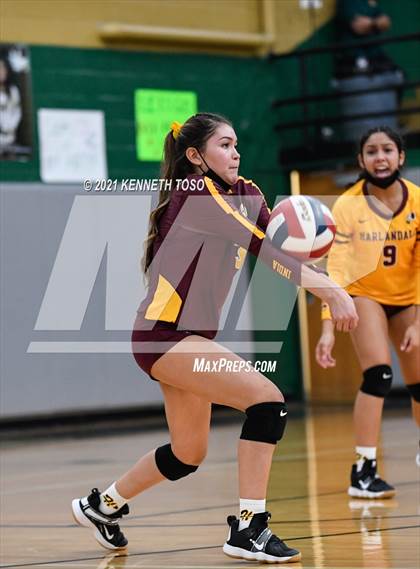 Thumbnail 3 in Harlandale @ McCollum photogallery.
