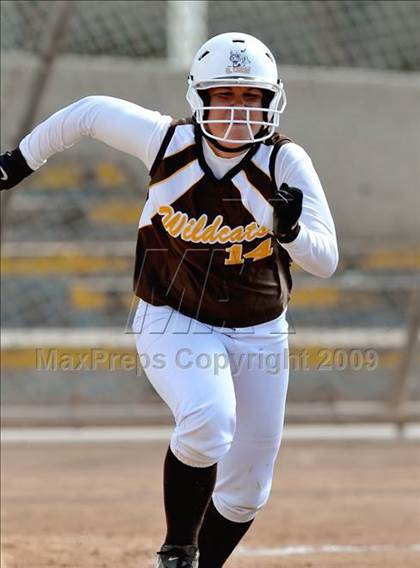 Thumbnail 3 in El Camino vs. El Dorado (Michelle Carew Classic) photogallery.
