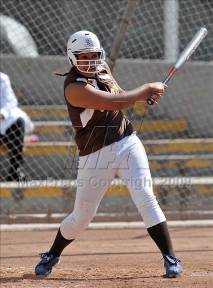 Thumbnail 3 in El Camino vs. El Dorado (Michelle Carew Classic) photogallery.