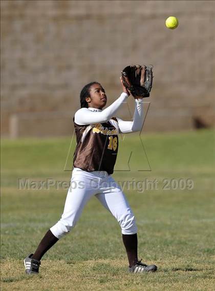 Thumbnail 2 in El Camino vs. El Dorado (Michelle Carew Classic) photogallery.