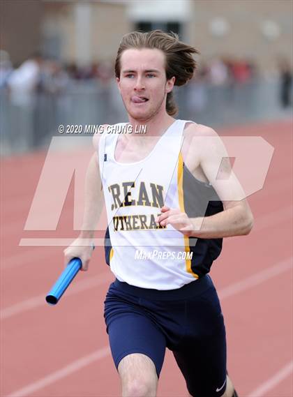 Thumbnail 3 in Earl Engman Relays (8x200 Meter) photogallery.