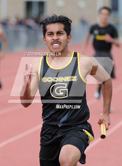 Thumbnail 3 in Earl Engman Relays (8x200 Meter) photogallery.