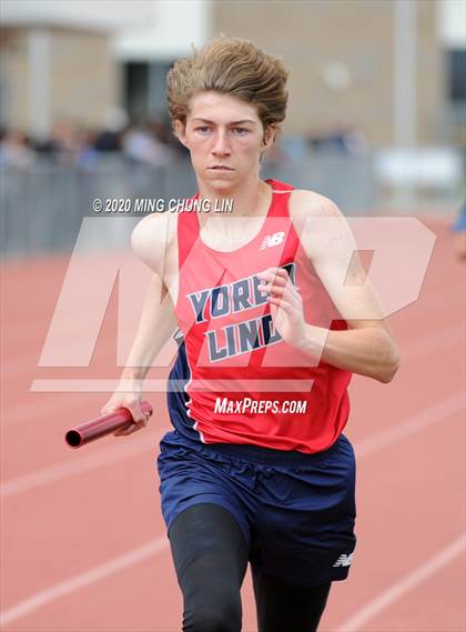 Thumbnail 2 in Earl Engman Relays (8x200 Meter) photogallery.