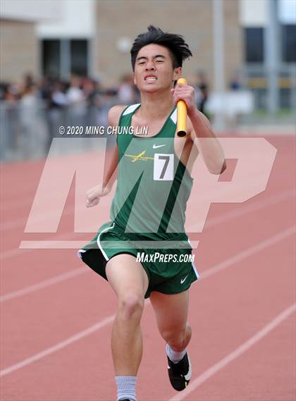 Thumbnail 3 in Earl Engman Relays (8x200 Meter) photogallery.