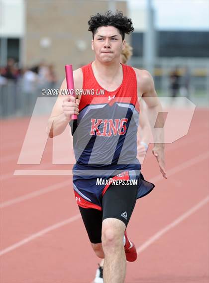 Thumbnail 2 in Earl Engman Relays (8x200 Meter) photogallery.